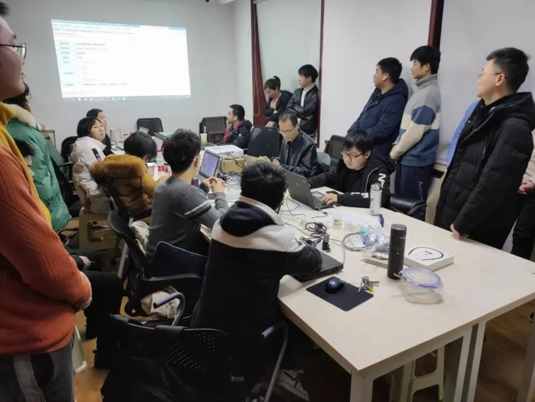 BETWAY(ķ)ٷվ-West Ham United