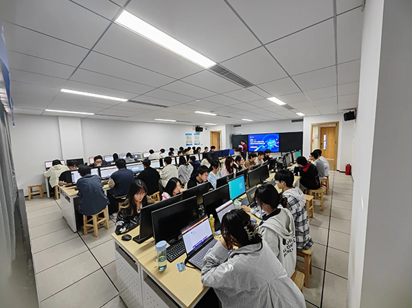 BETWAY(ķ)ٷվ-West Ham United