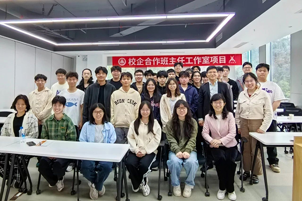 BETWAY(ķ)ٷվ-West Ham United